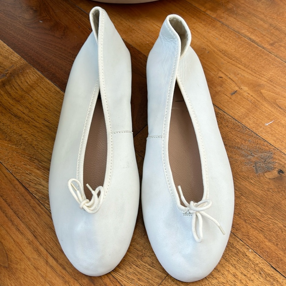 EUC French Sole New York FS/NY ballet flats white 42 or 10.5